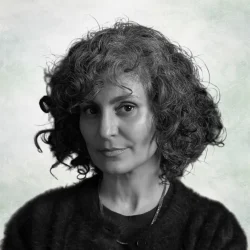 Taravat Talepasand artist